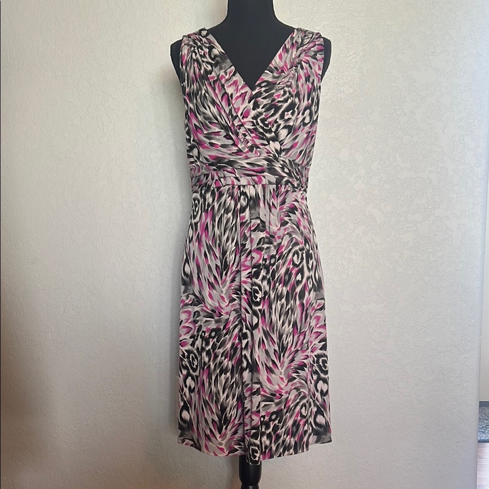 Elegant Tahari Pink and Black Patterned Dress